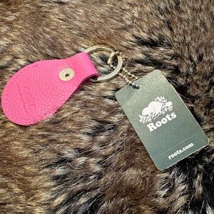 Roots Pink Leather Air Tag Key Holder/Key Chain